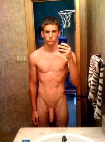 Dickshots-24657-04-10-2011