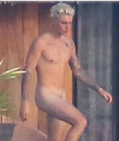 The Biebs Caught Naked