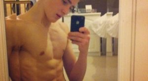 Dickshots-4988-11-15-2015